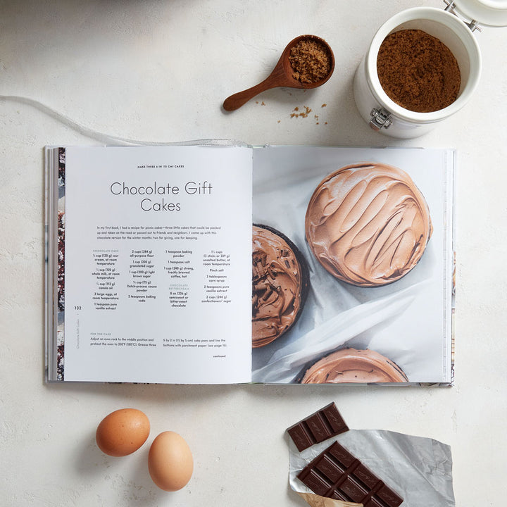 Baking for the Holidays: 50+ Treats for a Festive Season