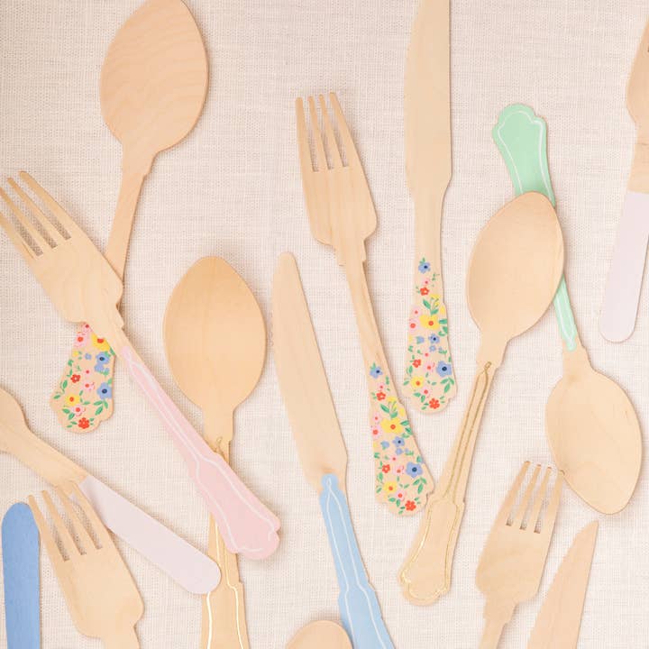 Elegant Floral Wooden Cutlery Set