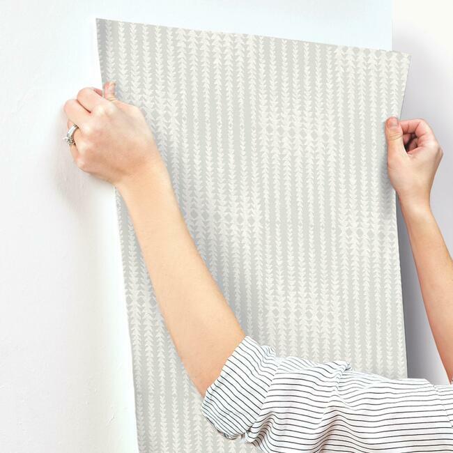 Magnolia Home Vantage Point Wallpaper - Soft Gray