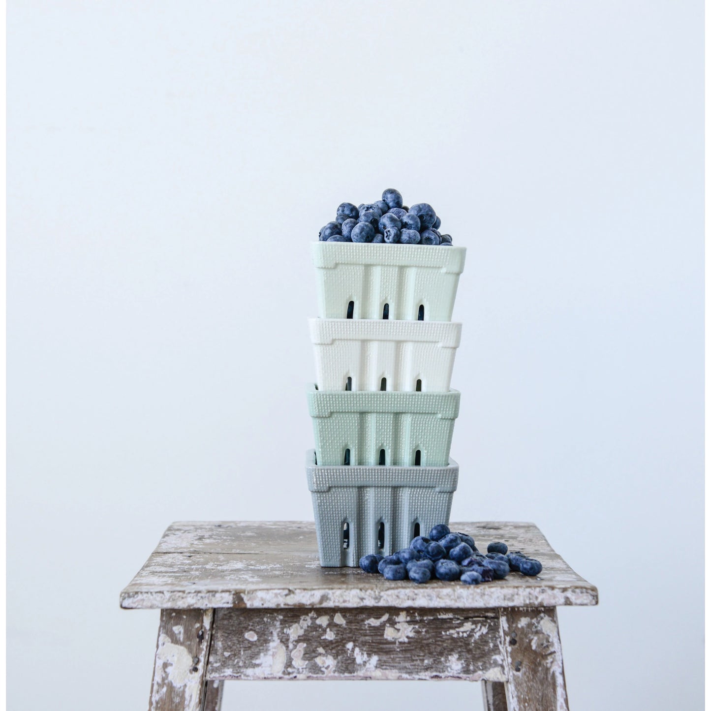 Tara Berry Basket - Blues