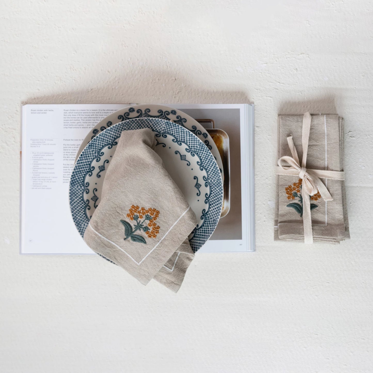 Cotton Napkin Set - Floral Embroidery