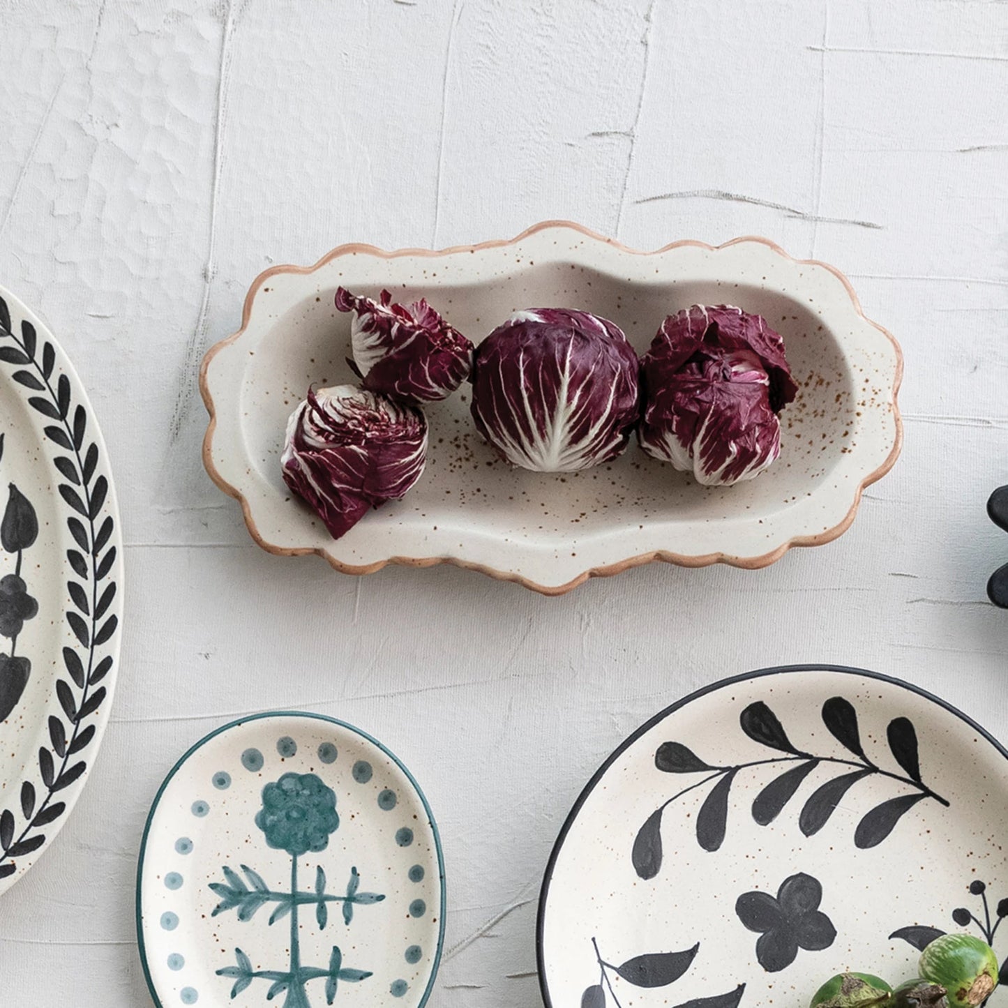 Stoneware Scalloped Platter - Cream Speckled