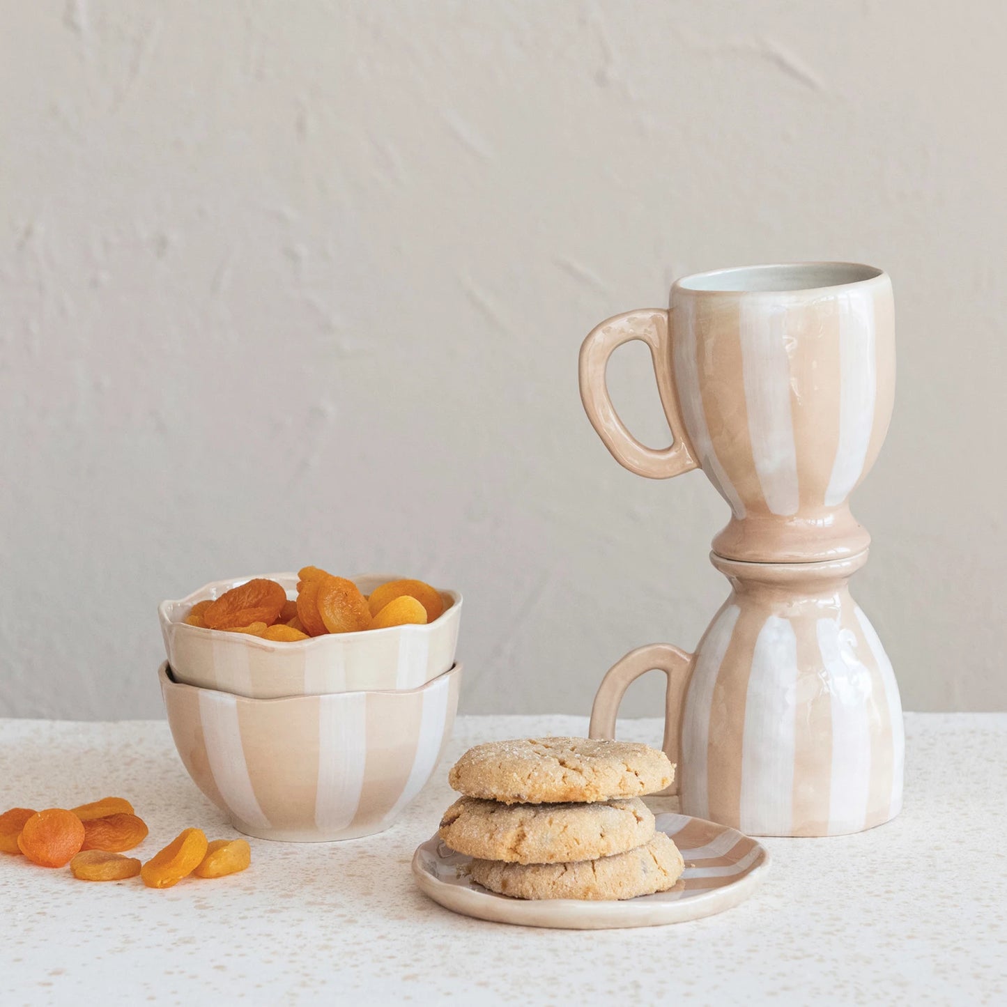 Scalloped Stoneware Bowl - Stripe