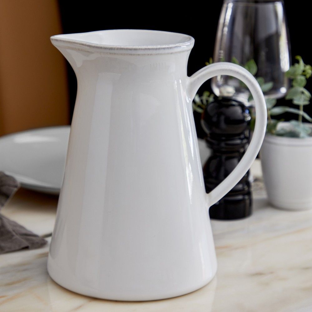 Friso Pitcher - White