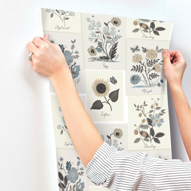 Rifle Paper Co Botanical Prints Wallpaper - Linen