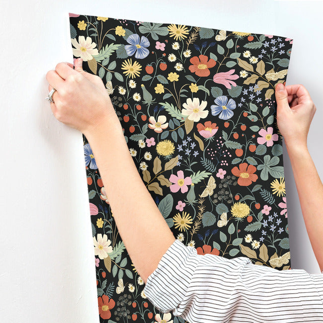 Rifle Paper Co Strawberry Fields Wallpaper - Black