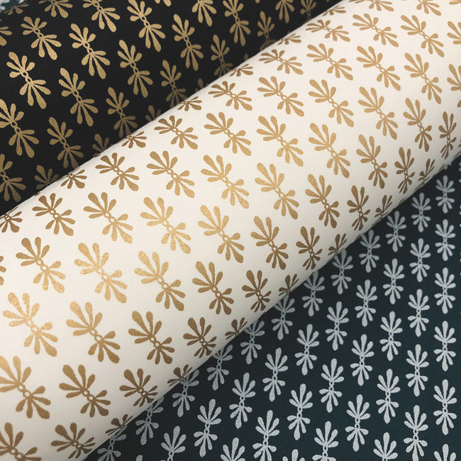 Rifle Paper Co Petal Wallpaper - White & Metallic Gold