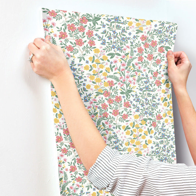 Rifle Paper Co Wildwood Garden Wallpaper - White