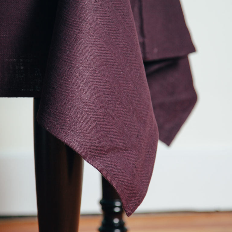 Lara Tablecloth - Aubergrine