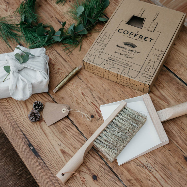 Mr. and Mrs. Clynk Dustpan & Natural Brush Gift Set