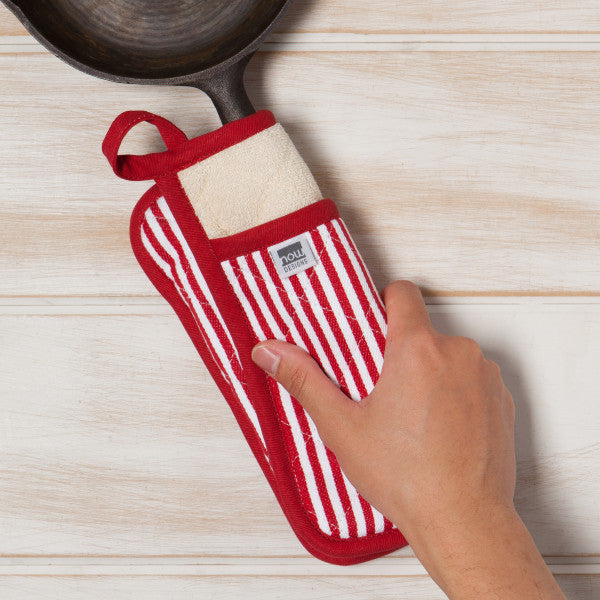 Pot Holder Oven Mitt Set - Pinstripe Red