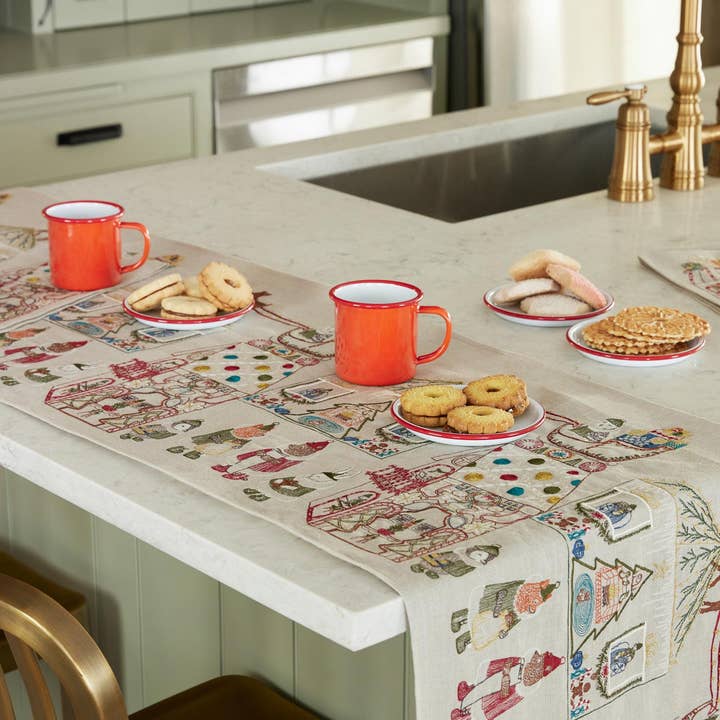 Table Runner - North Pole