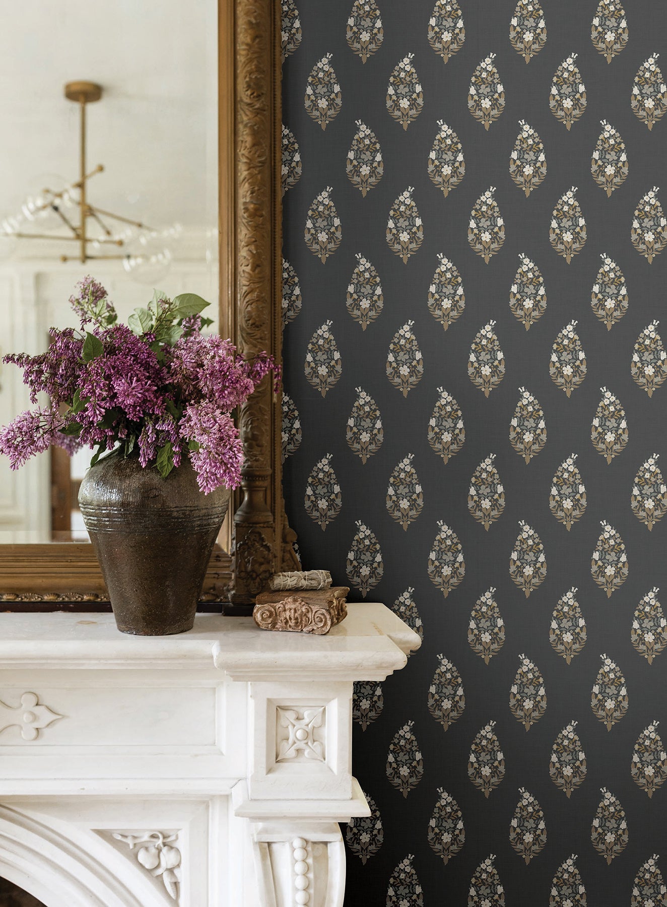 Rifle Paper Co Paisley Wallpaper - Black