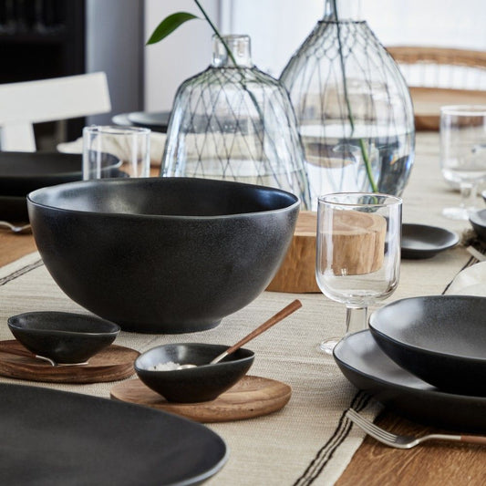 Livia Serving Bowl - Matte Black