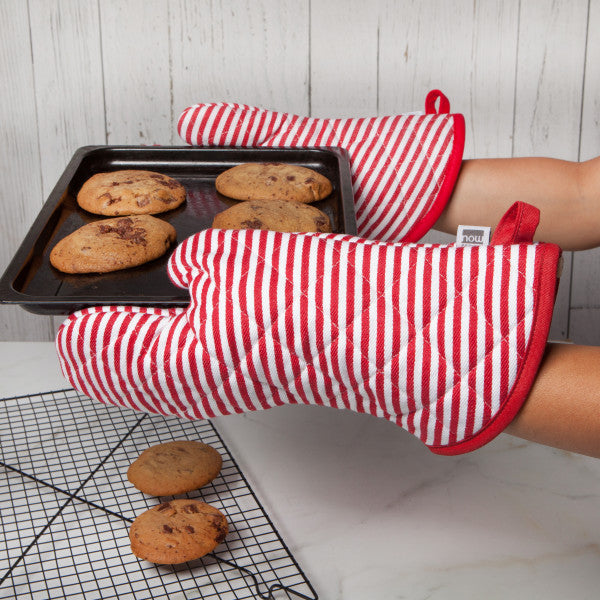 Pot Holder Oven Mitt Set - Pinstripe Red